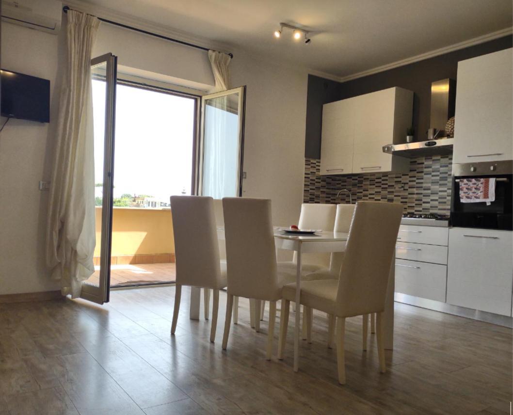 Fco Airport - Casa Di Febo Apartment ฟิวมิชีโน ภายนอก รูปภาพ
