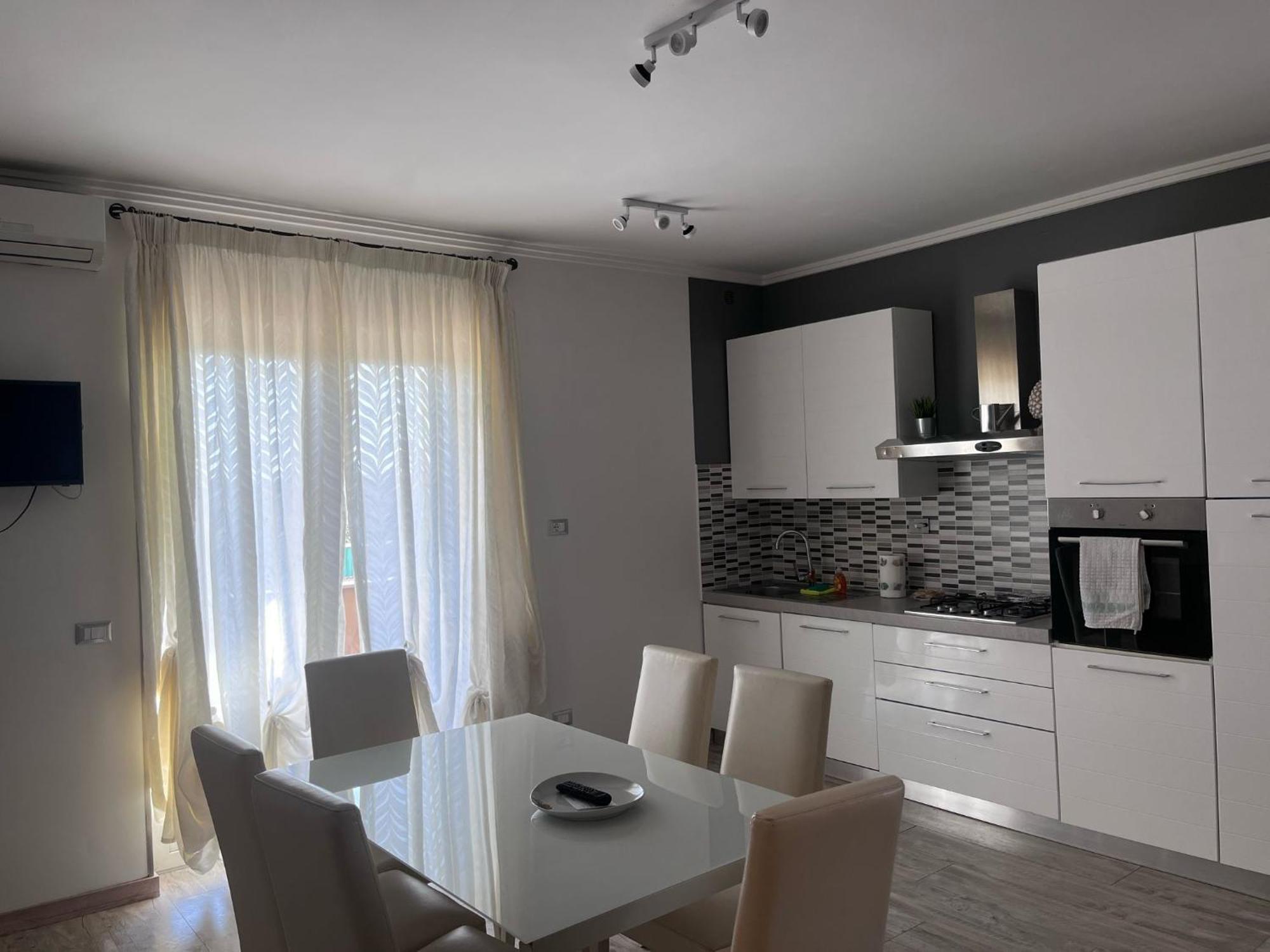 Fco Airport - Casa Di Febo Apartment ฟิวมิชีโน ภายนอก รูปภาพ
